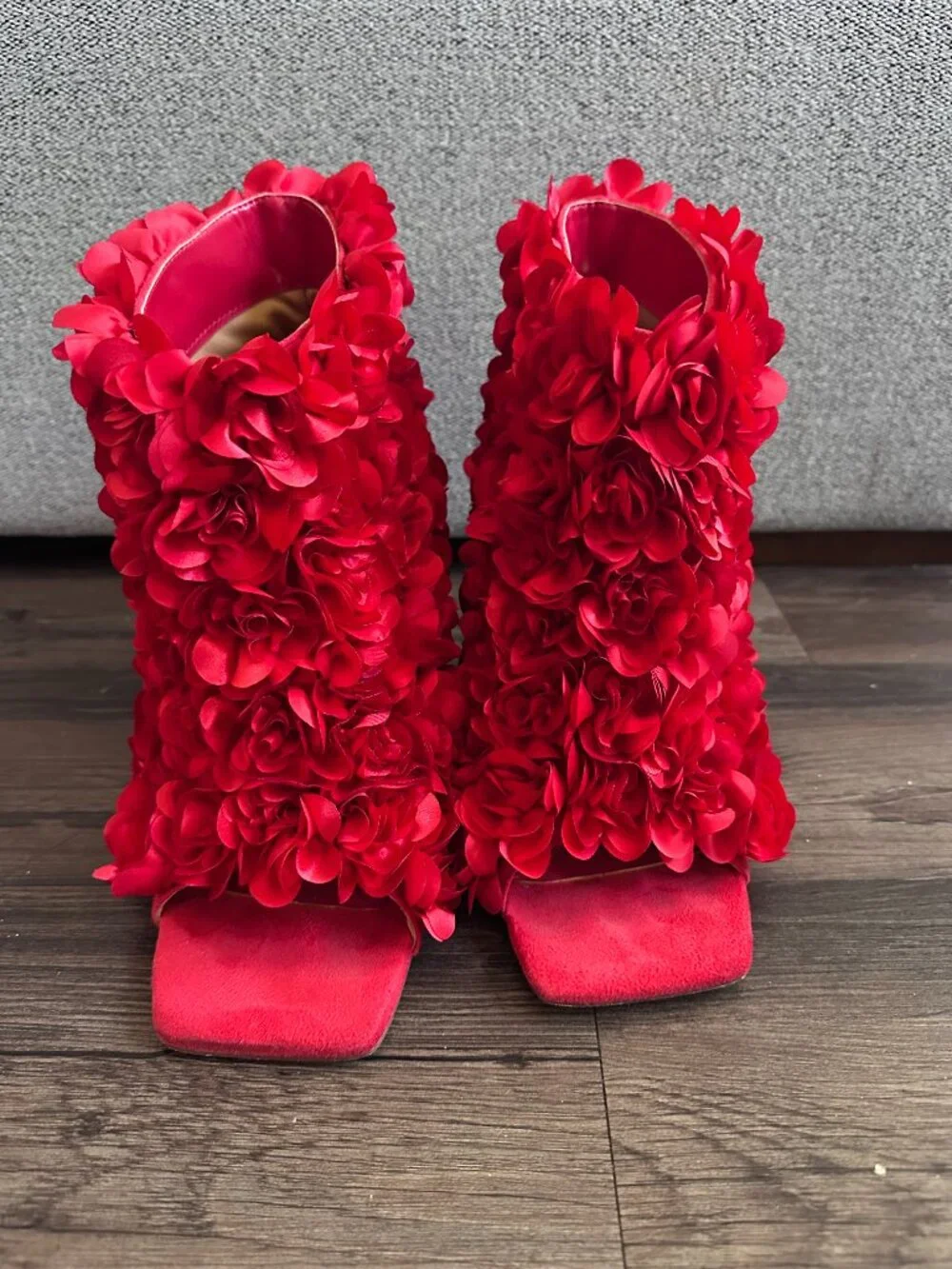 AZALEA WANG ROSA FLOWER STILETTO BOOTIE IN RED - Size 10